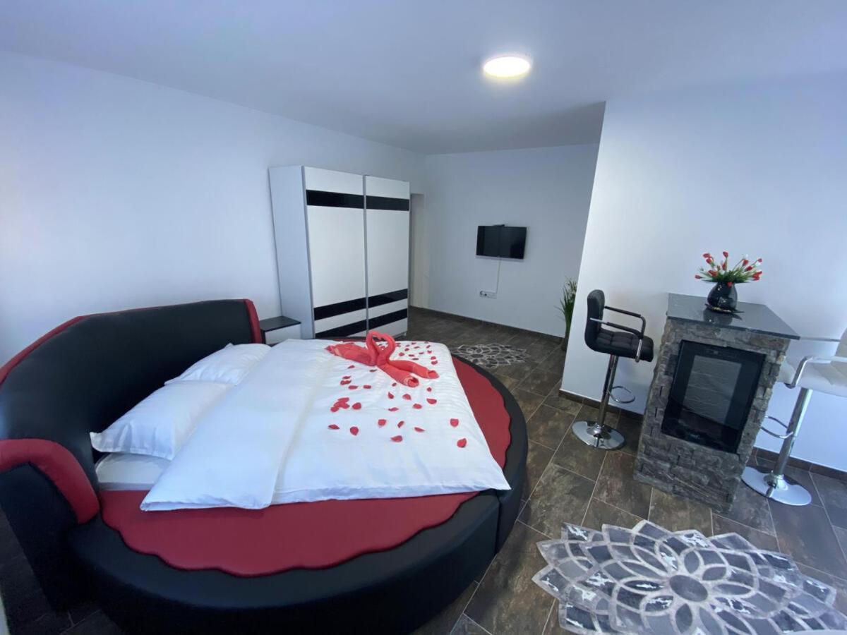 Motel Aladin 카진 외부 사진
