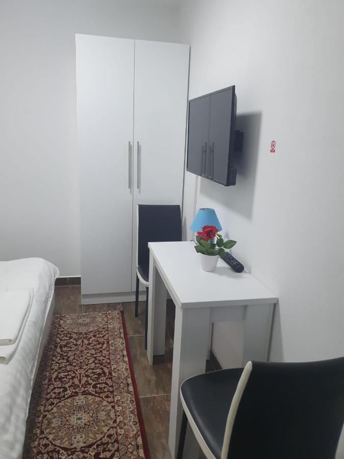 Motel Aladin 카진 외부 사진